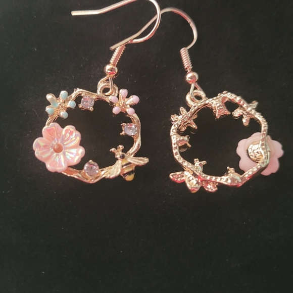 Earrings - Picture 8 of 8